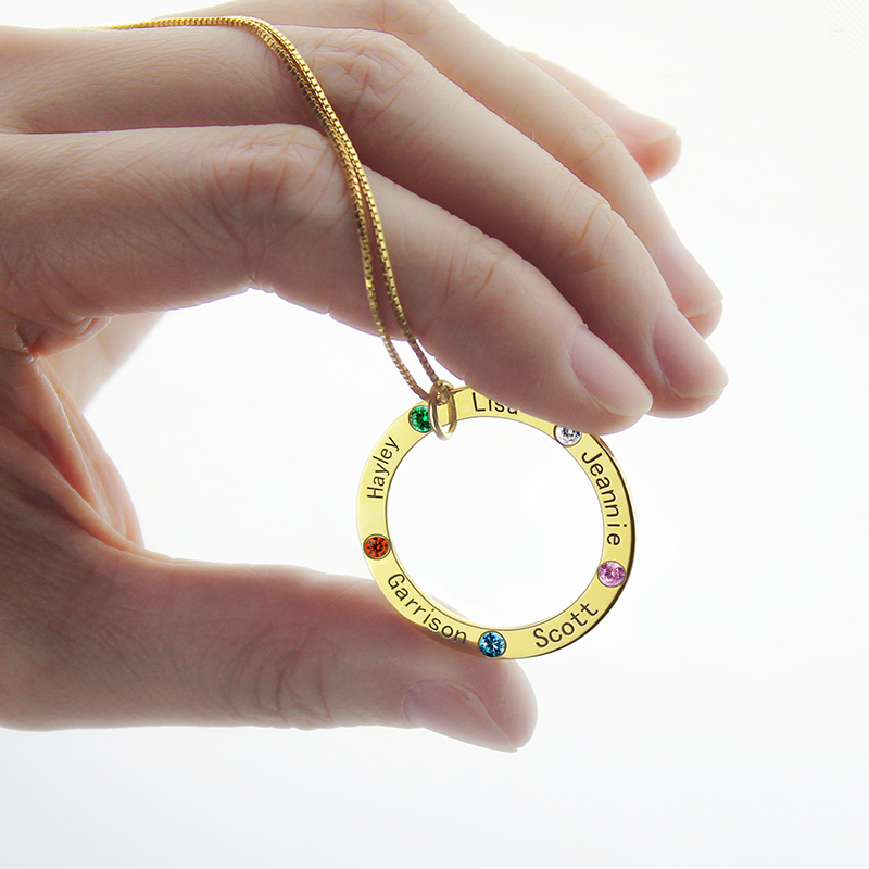 Family Circle Names Necklace For Mother In Gold